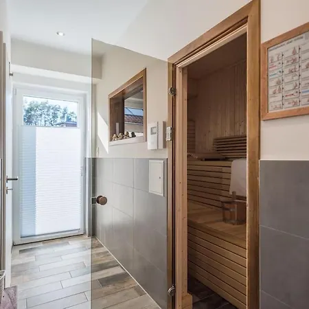 5 Sterne-ferienhaus Eisvogel Am Mit Sauna Und Kamin Krakow am See